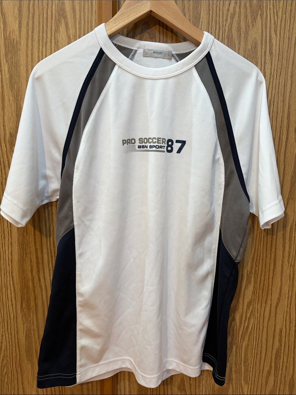 Pro Soccer 87 Men's White Athletic Short Sleeve Shirt - Picture 1 of 12